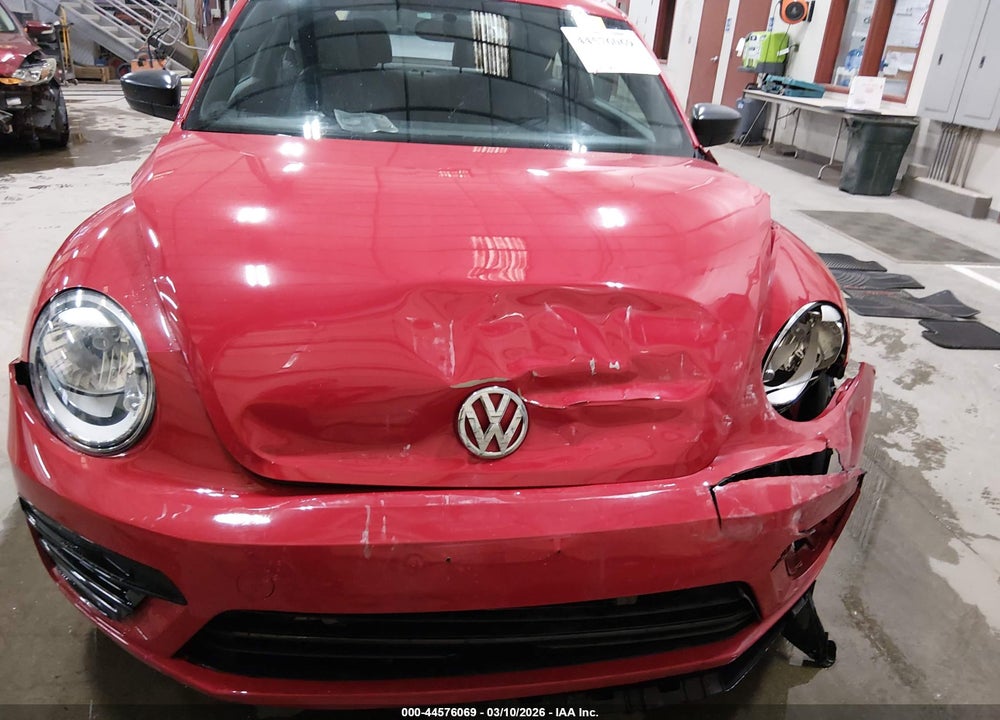 2018 VOLKSWAGEN BEETLE 2.0T COAST/2.0T S VIN: 3VWFD7AT1JM707488