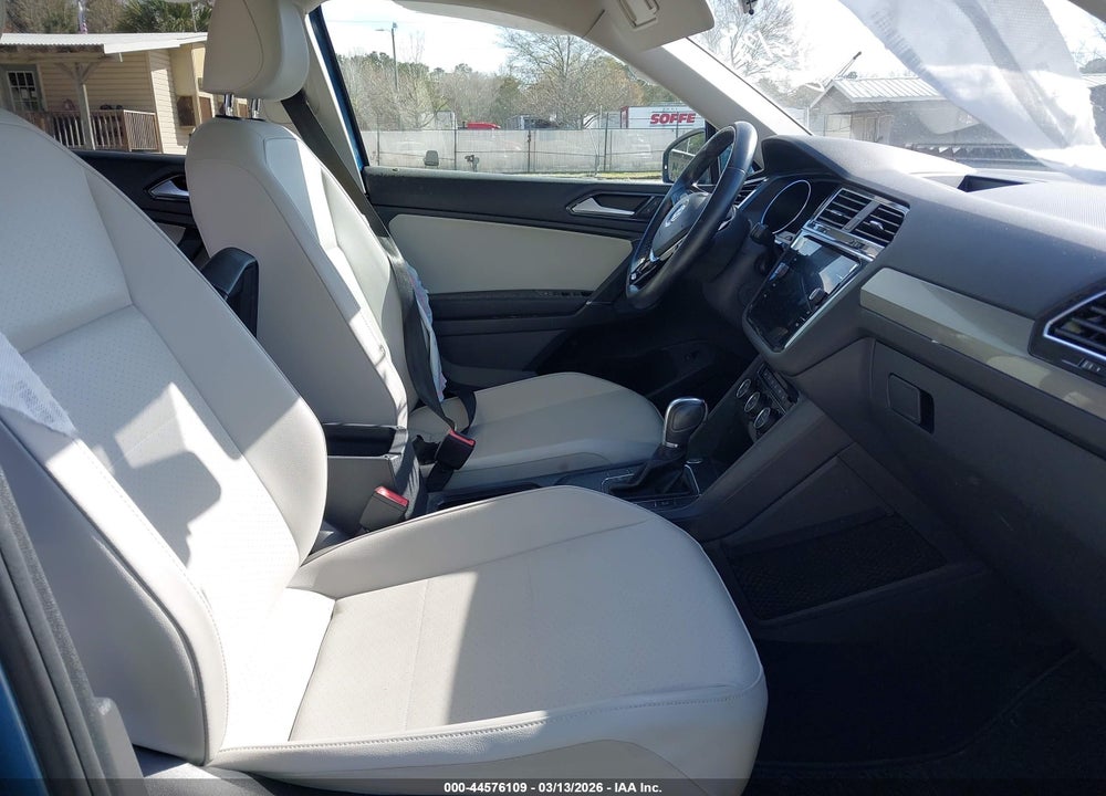 2018 VOLKSWAGEN TIGUAN 2.0T SE/2.0T SEL VIN: 3VV3B7AX1JM030734
