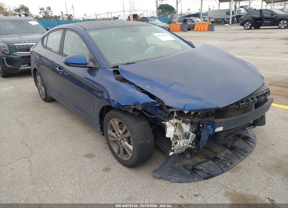 2017 HYUNDAI ELANTRA SE VIN: 5NPD84LF4HH123929