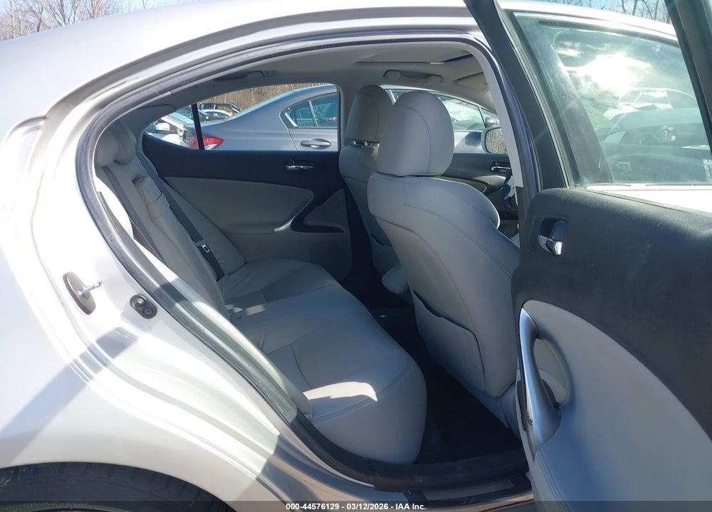 2007 LEXUS IS 250 VIN: JTHBK262472025133