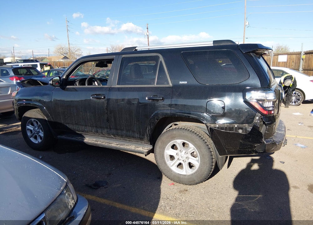 2021 TOYOTA 4RUNNER SR5 PREMIUM VIN: JTENU5JR4M5918424