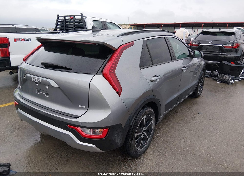 2023 KIA NIRO EX VIN: KNDCR3LE7P5059121
