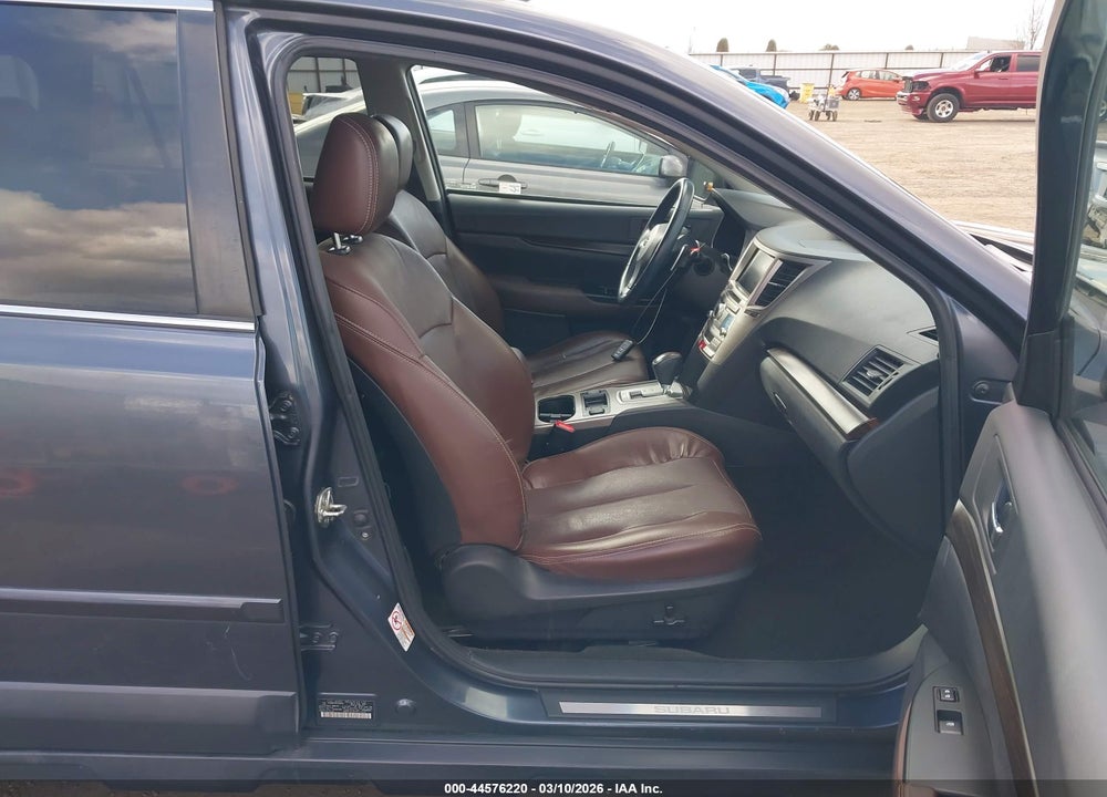 2014 SUBARU OUTBACK 2.5I LIMITED VIN: 4S4BRBPC0E3258658