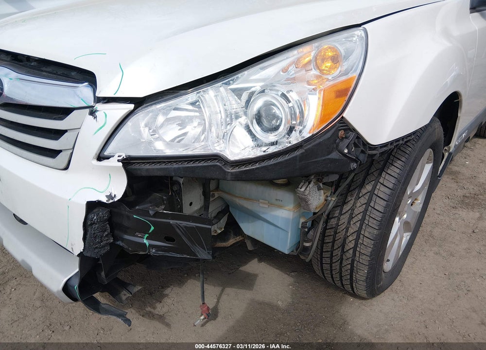 2010 SUBARU OUTBACK 2.5I LIMITED VIN: 4S4BRBLC5A3352163