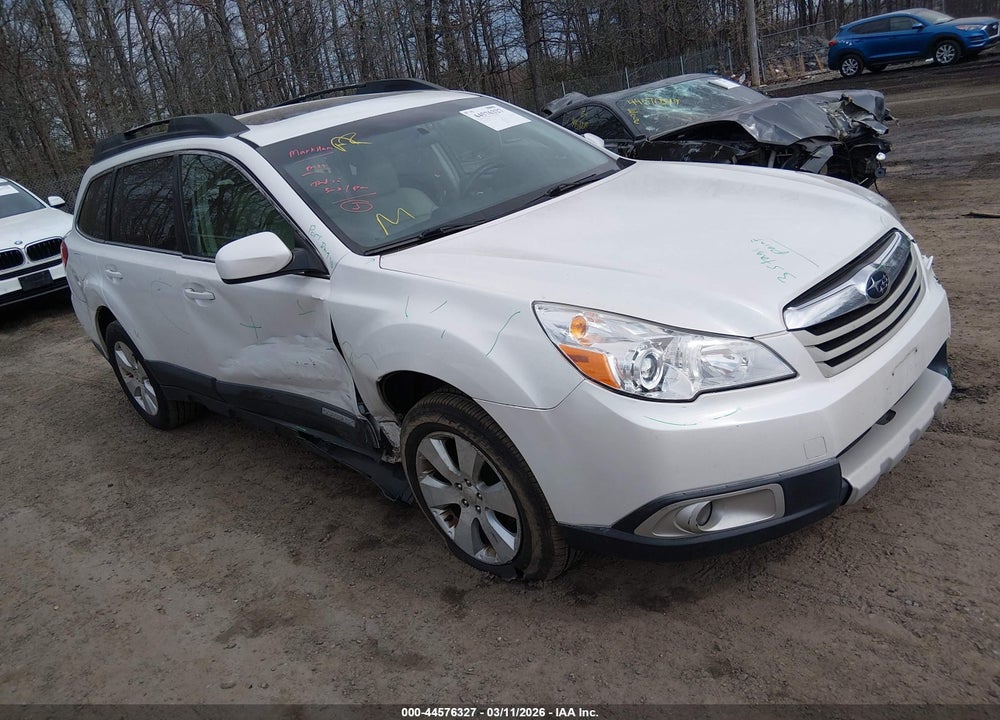 2010 SUBARU OUTBACK 2.5I LIMITED VIN: 4S4BRBLC5A3352163