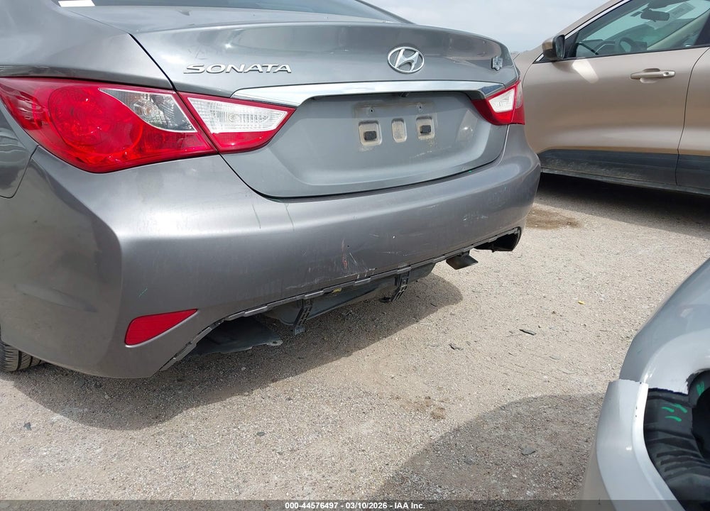 2014 HYUNDAI SONATA GLS VIN: 5NPEB4AC4EH906808