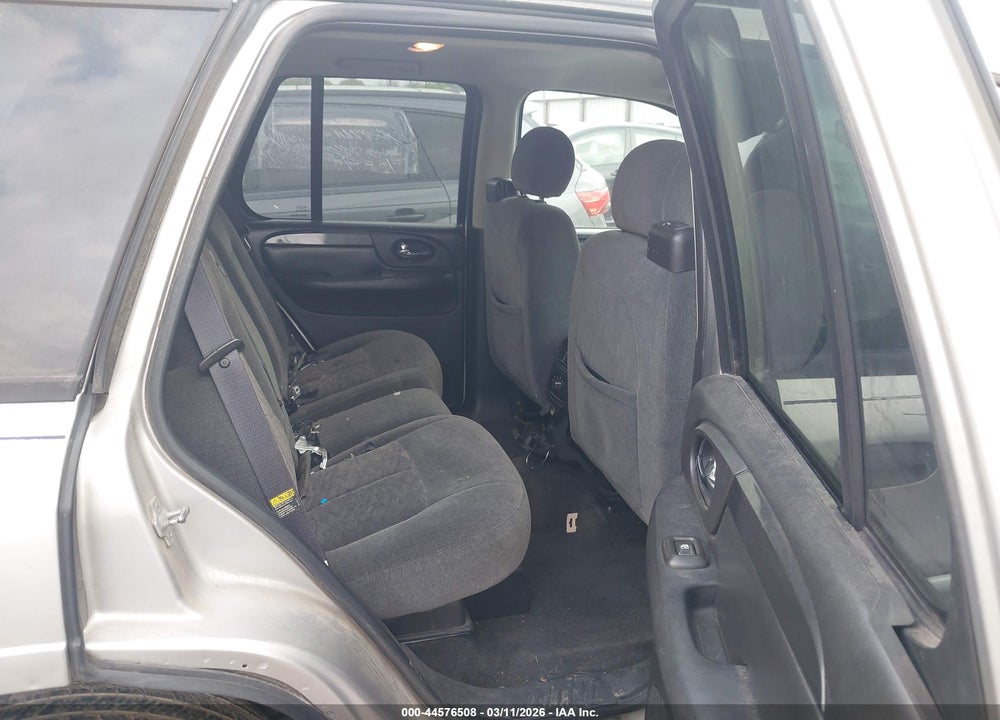 2005 GMC ENVOY SLE VIN: 1GKDS13S952164278