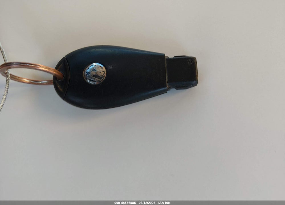 2010 VOLKSWAGEN ROUTAN SEL VIN: 2V4RW5DX5AR166666
