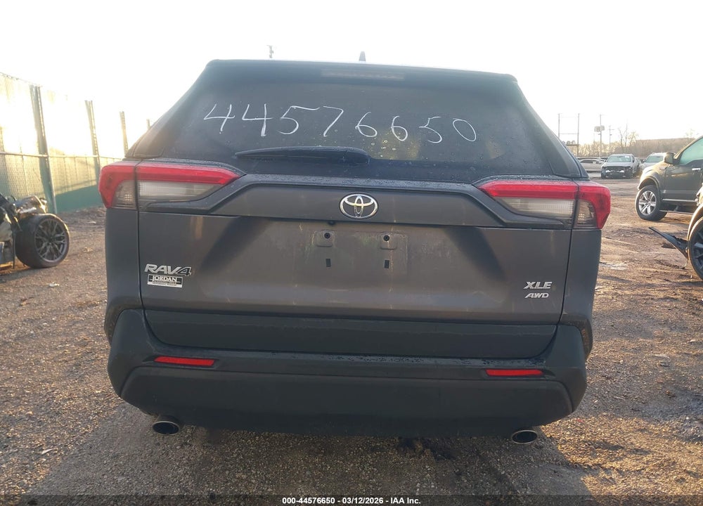 2023 TOYOTA RAV4 XLE VIN: 2T3P1RFV5PC365946