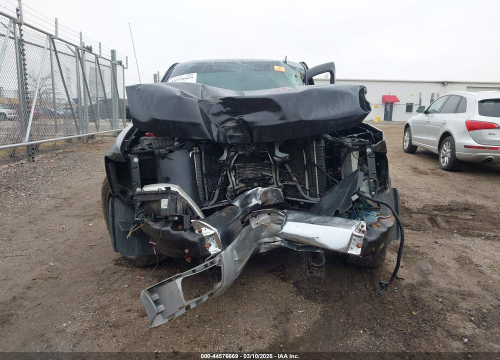 2013 CHEVROLET SILVERADO 1500 LT VIN: 3GCPKSE77DG202880