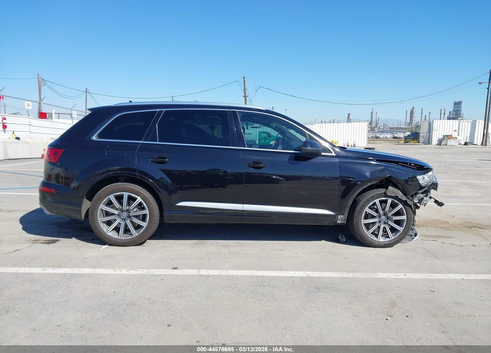 2017 AUDI Q7 3.0T PREMIUM VIN: WA1LAAF76HD023575