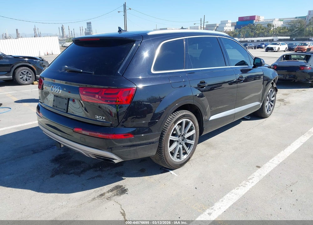 2017 AUDI Q7 3.0T PREMIUM VIN: WA1LAAF76HD023575
