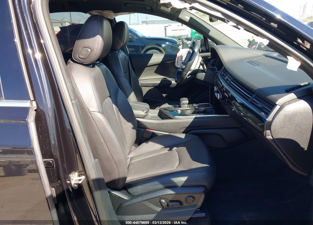 2017 AUDI Q7 3.0T PREMIUM VIN: WA1LAAF76HD023575