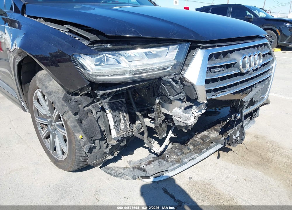 2017 AUDI Q7 3.0T PREMIUM VIN: WA1LAAF76HD023575