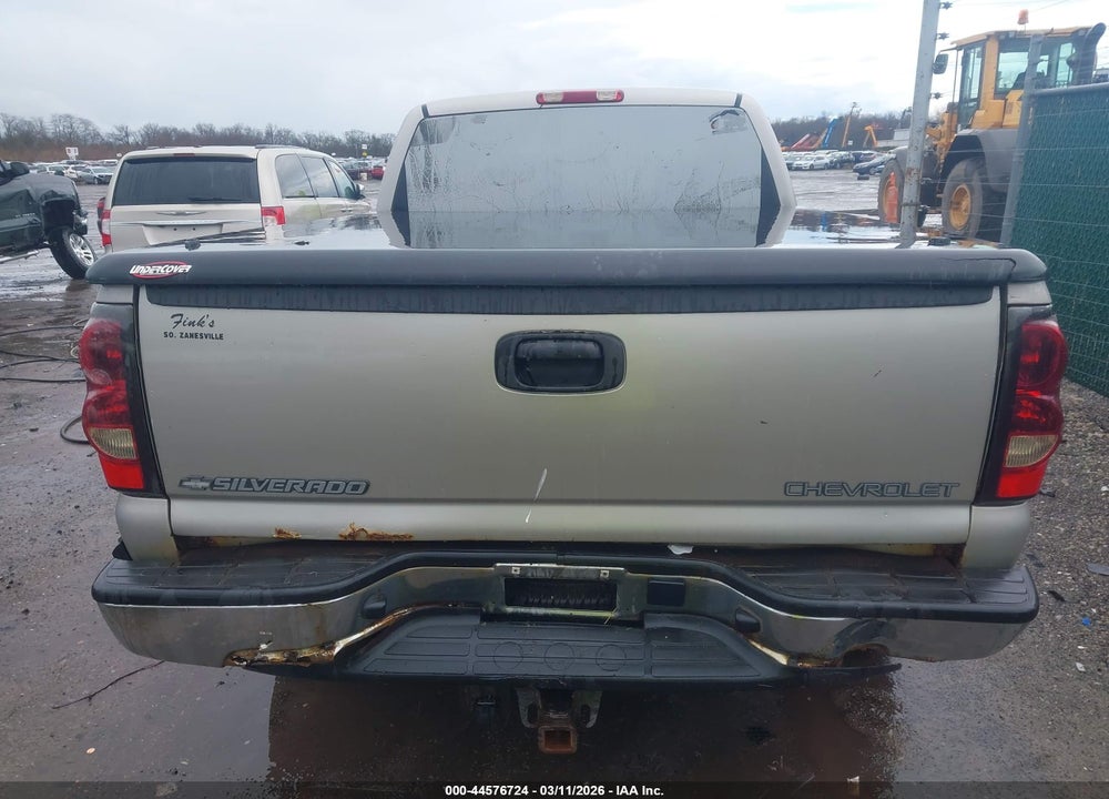 2005 CHEVROLET SILVERADO 1500 LS VIN: 2GCEK19T451219803