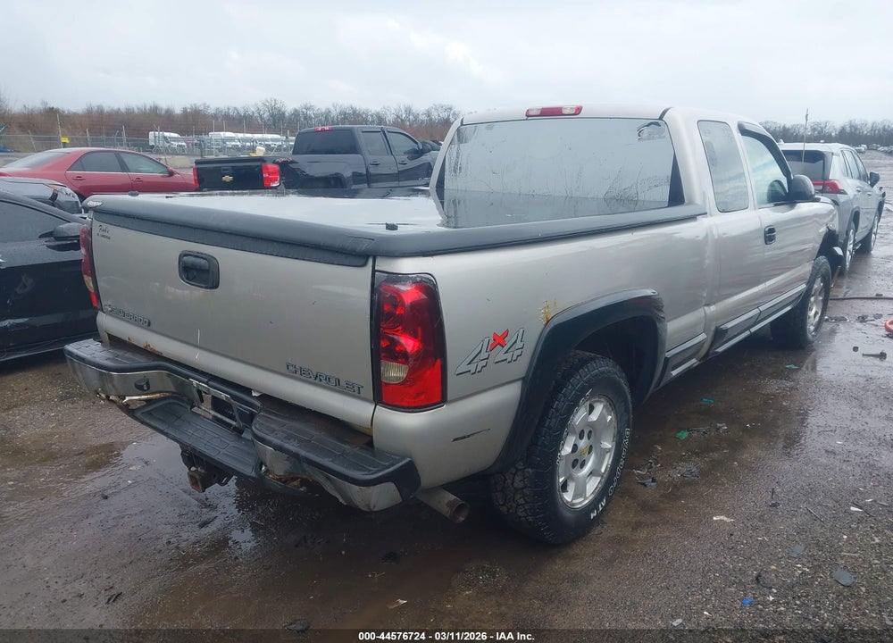 2005 CHEVROLET SILVERADO 1500 LS VIN: 2GCEK19T451219803
