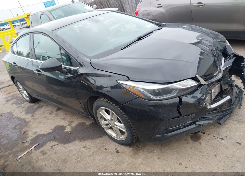 2018 CHEVROLET CRUZE LT AUTO VIN: 1G1BE5SM8J7109136