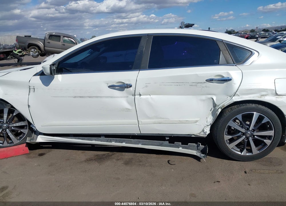 2017 NISSAN ALTIMA 2.5 SR VIN: 1N4AL3AP0HN326068