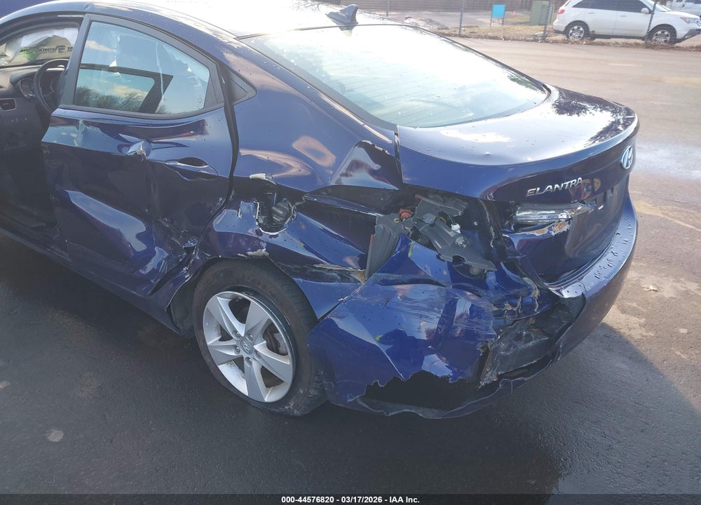 2013 HYUNDAI ELANTRA GLS/LIMITED VIN: 5NPDH4AE9DH172242