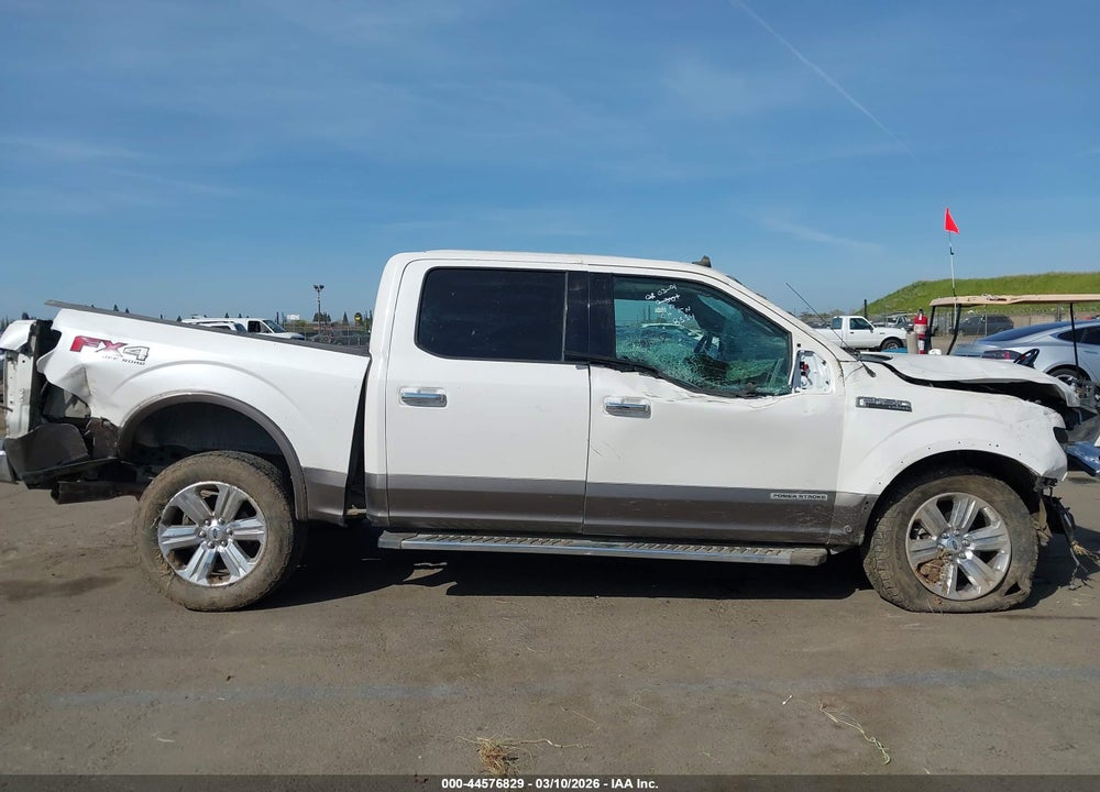 2019 FORD F-150 LARIAT VIN: 1FTFW1E1XKFA18554