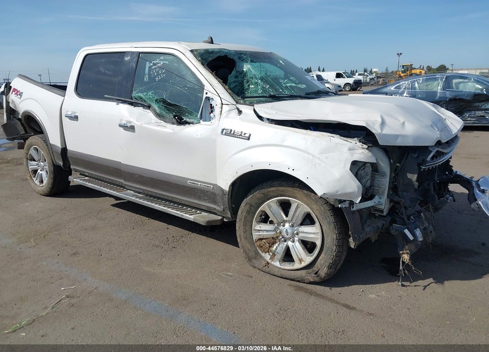2019 FORD F-150 LARIAT VIN: 1FTFW1E1XKFA18554