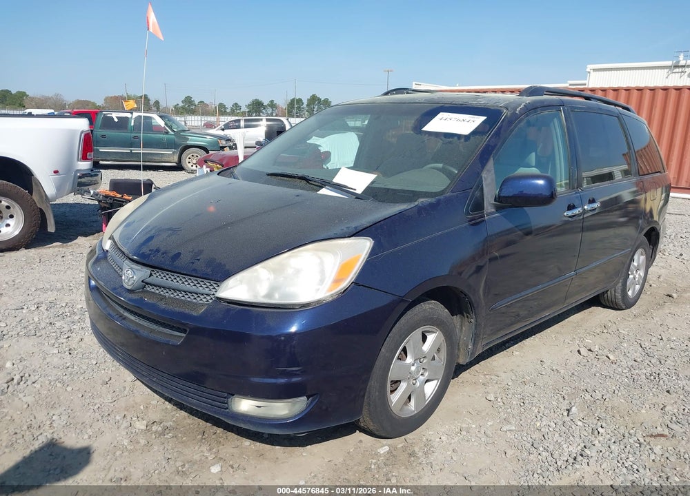 2005 TOYOTA SIENNA XLE VIN: 5TDZA22C25S369731