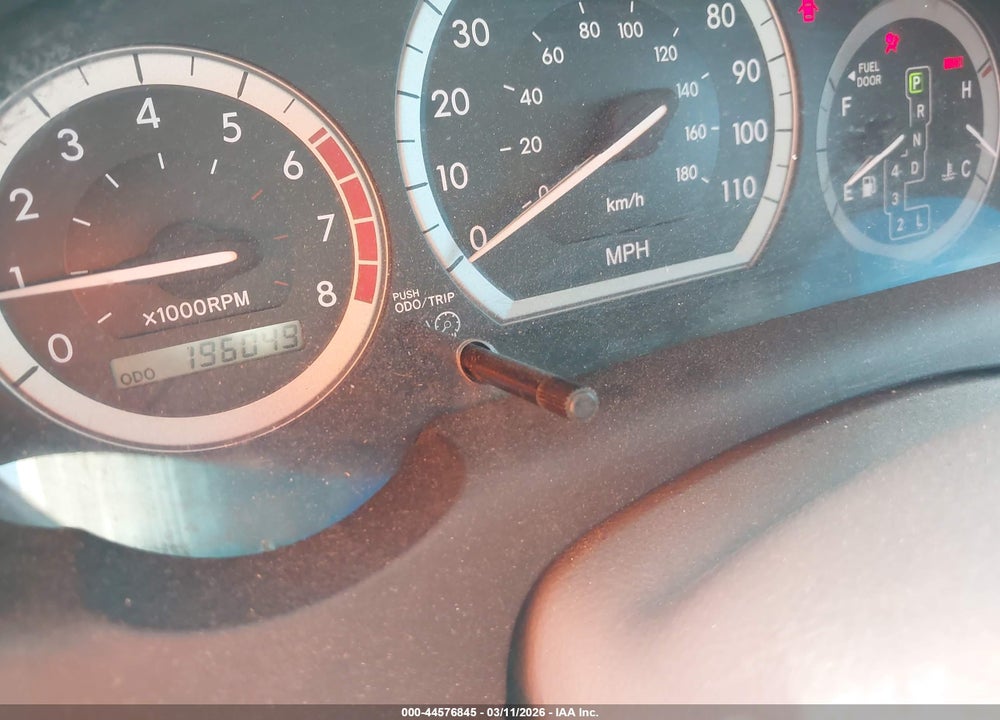 2005 TOYOTA SIENNA XLE VIN: 5TDZA22C25S369731