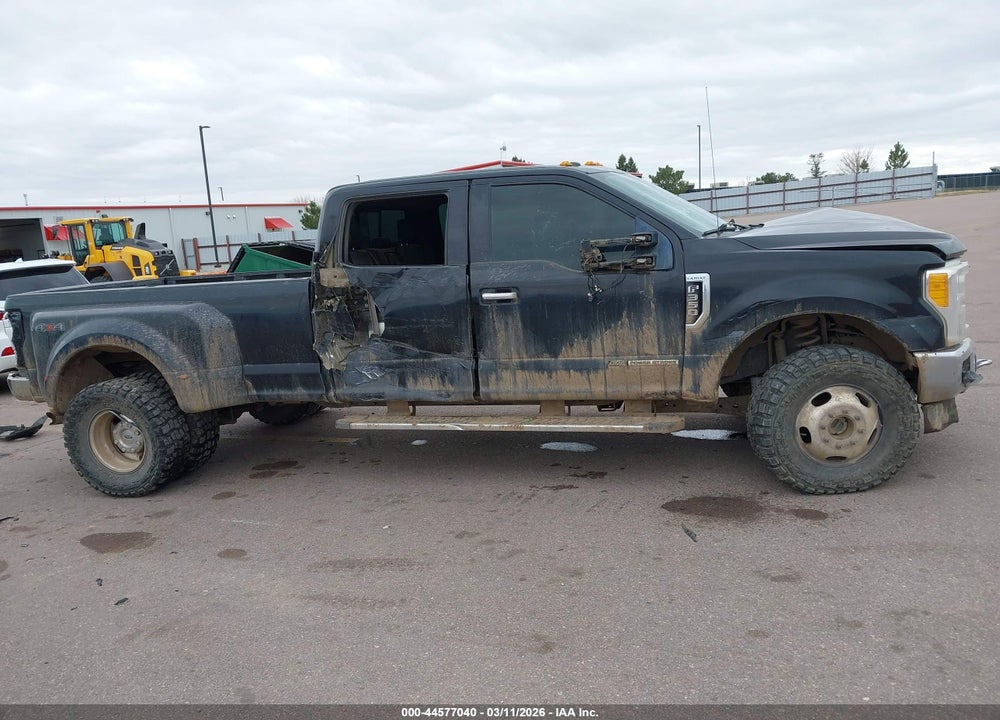 2017 FORD F-350 LARIAT VIN: 1FT8W3DTXHEE96396