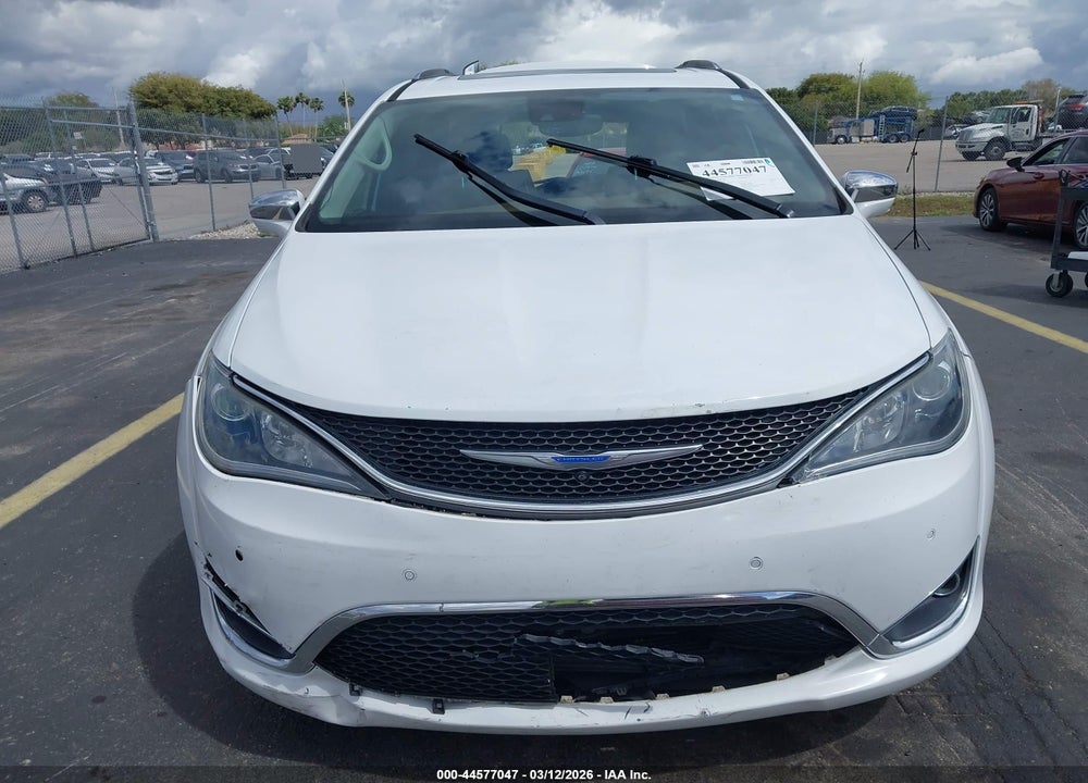 2018 CHRYSLER PACIFICA LIMITED VIN: 2C4RC1GG8JR212420