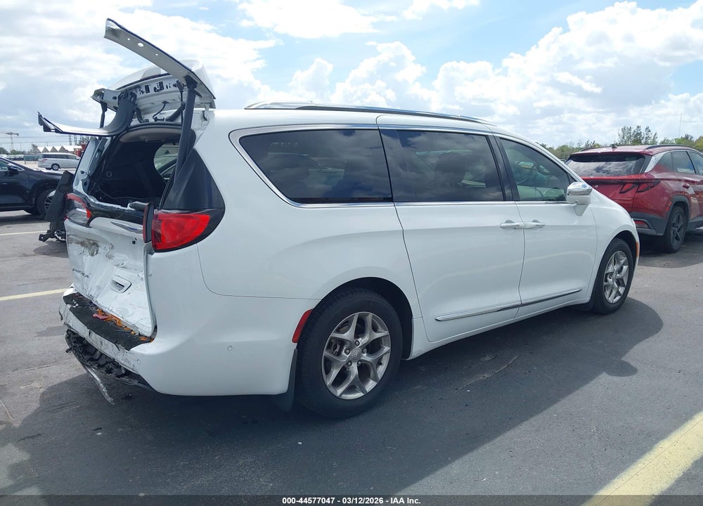 2018 CHRYSLER PACIFICA LIMITED VIN: 2C4RC1GG8JR212420