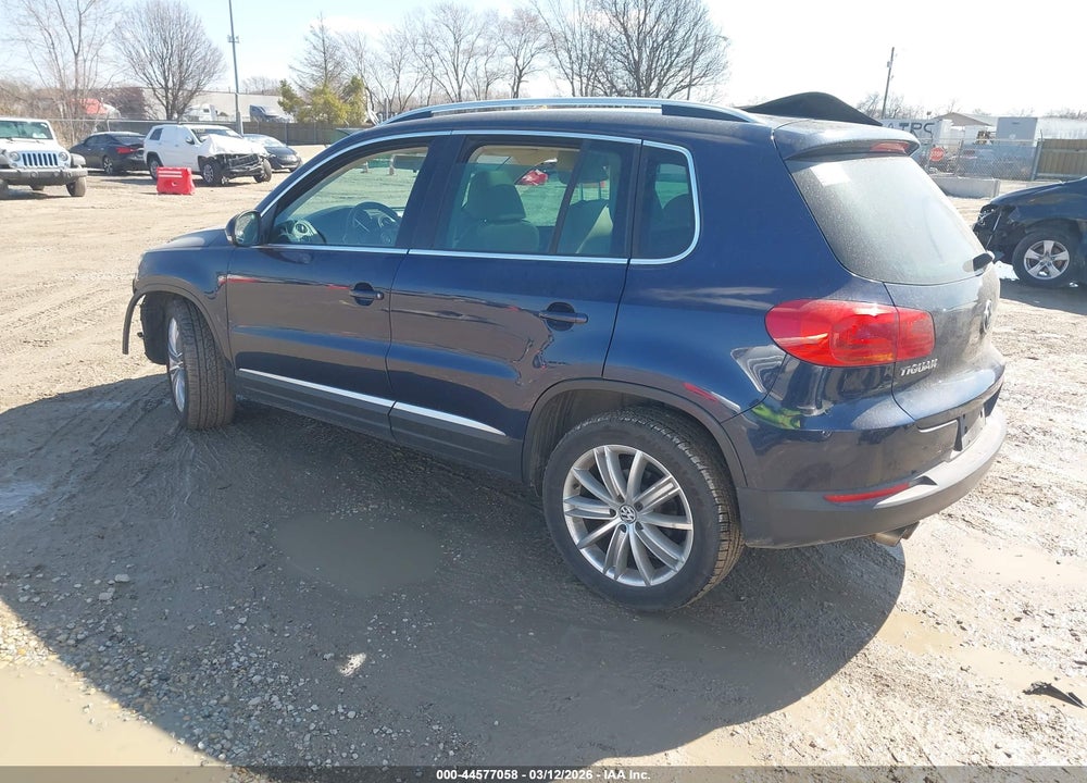 2013 VOLKSWAGEN TIGUAN S/SE/SEL VIN: WVGBV7AX8DW502235