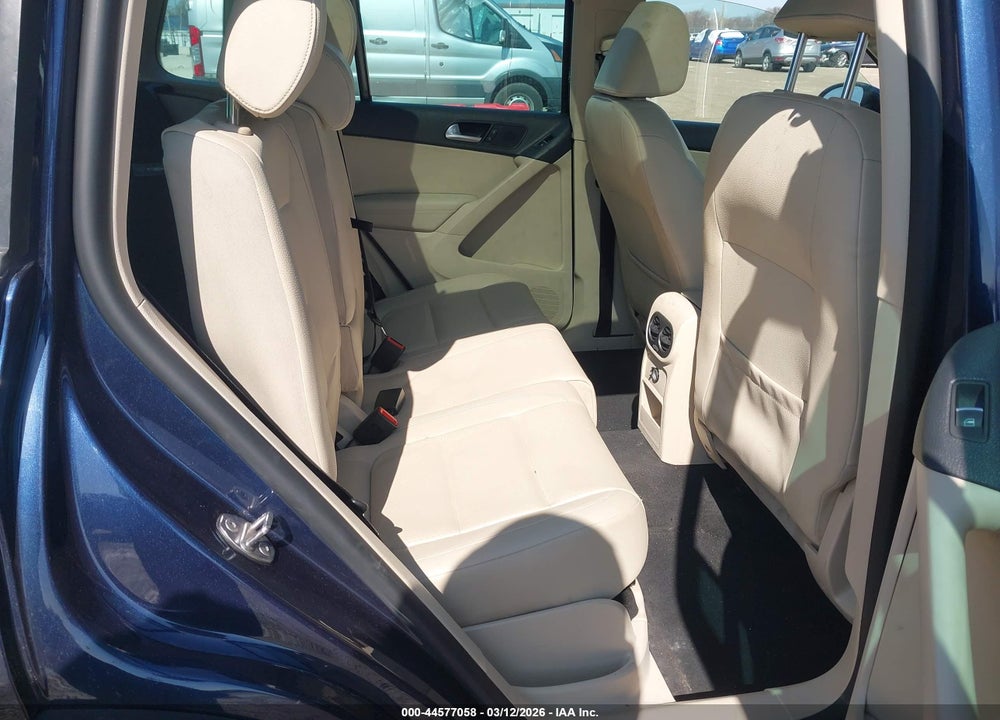 2013 VOLKSWAGEN TIGUAN S/SE/SEL VIN: WVGBV7AX8DW502235