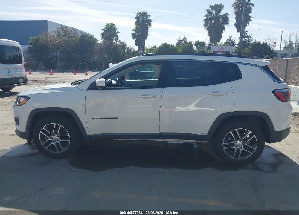 2018 JEEP COMPASS SUN AND WHEEL FWD VIN: 3C4NJCBB9JT495080