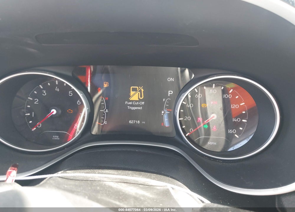 2018 JEEP COMPASS SUN AND WHEEL FWD VIN: 3C4NJCBB9JT495080