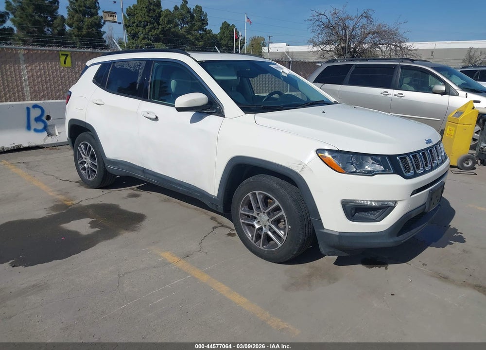 2018 JEEP COMPASS SUN AND WHEEL FWD VIN: 3C4NJCBB9JT495080