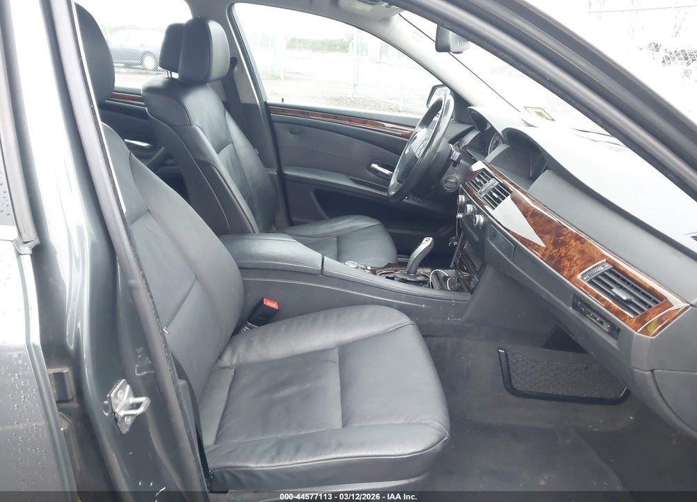 2010 BMW 528I XDRIVE VIN: WBANV1C50AC389305