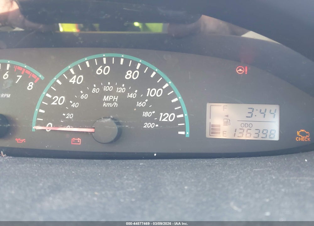 2010 TOYOTA YARIS VIN: JTDBT4K37A4064738