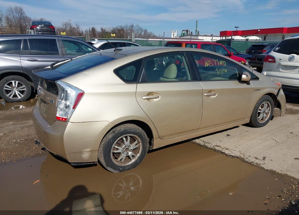 2011 TOYOTA PRIUS TWO VIN: JTDKN3DU6B1426250