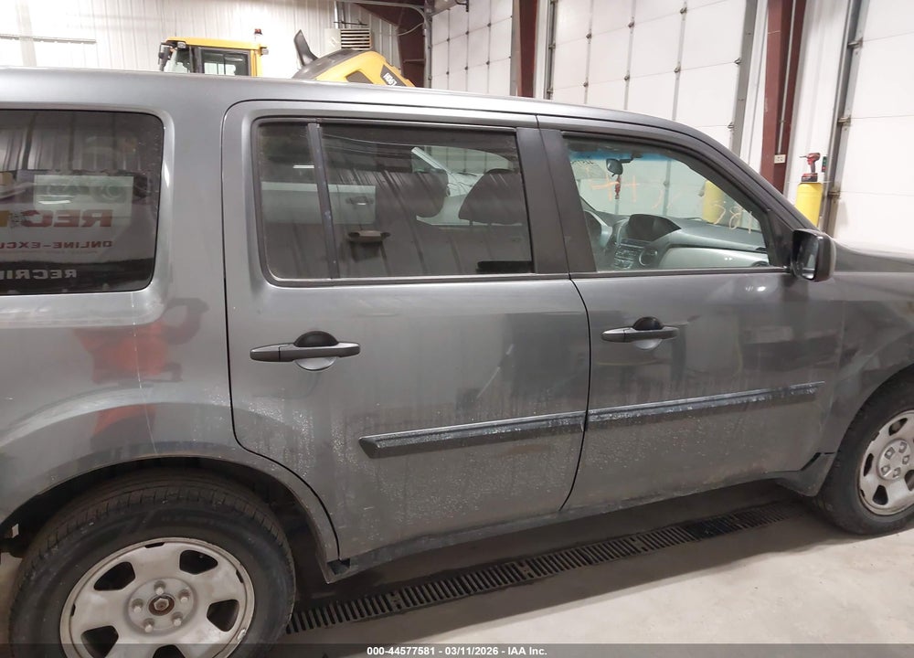 2013 HONDA PILOT LX VIN: 5FNYF4H2XDB057022