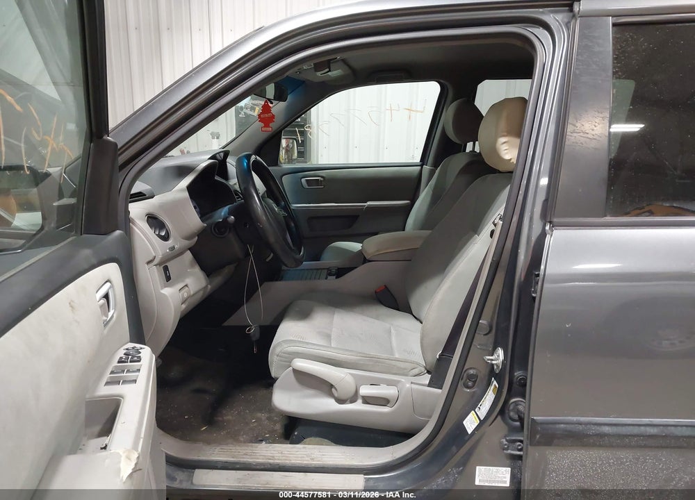 2013 HONDA PILOT LX VIN: 5FNYF4H2XDB057022
