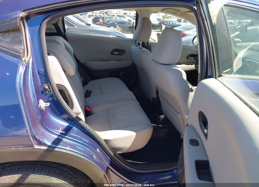 2017 HONDA HR-V LX VIN: 3CZRU5H3XHM700568