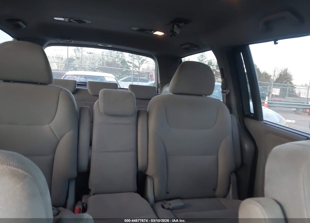 2010 HONDA ODYSSEY EX VIN: 5FNRL3H45AB112450