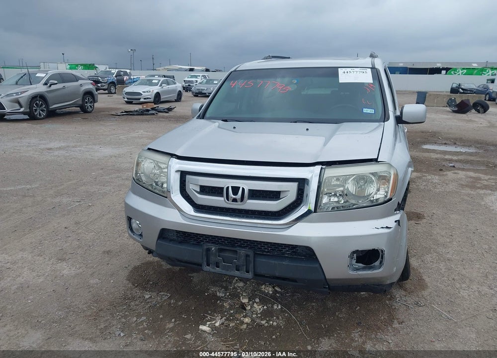 2011 HONDA PILOT EX-L VIN: 5FNYF3H58BB036848
