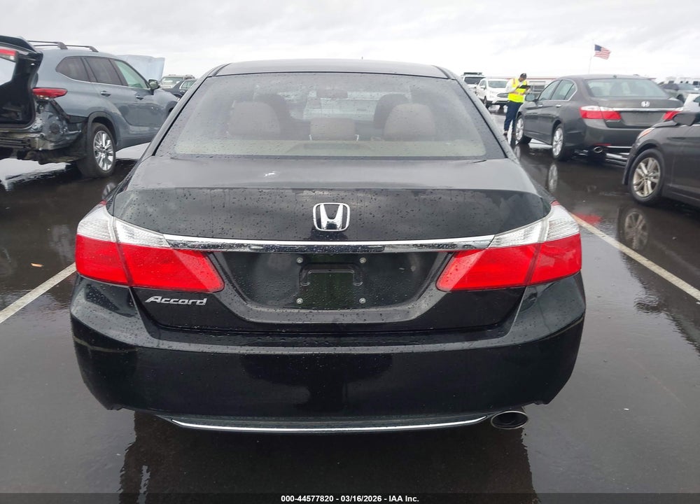 2013 HONDA ACCORD LX VIN: 1HGCR2F32DA178137