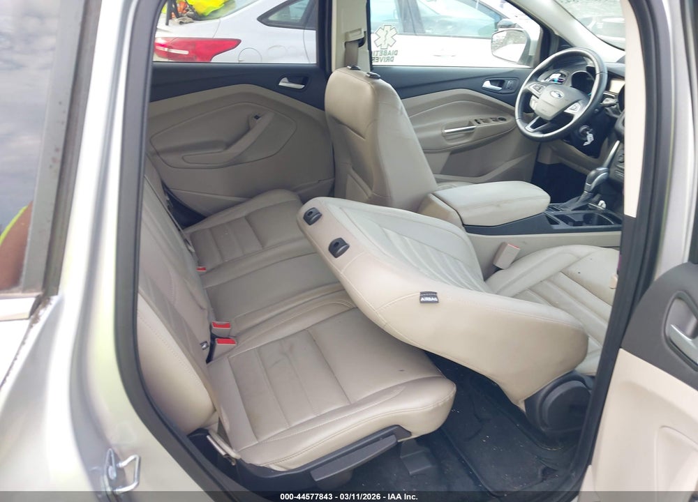 2018 FORD ESCAPE SEL VIN: 1FMCU0HD0JUC44648