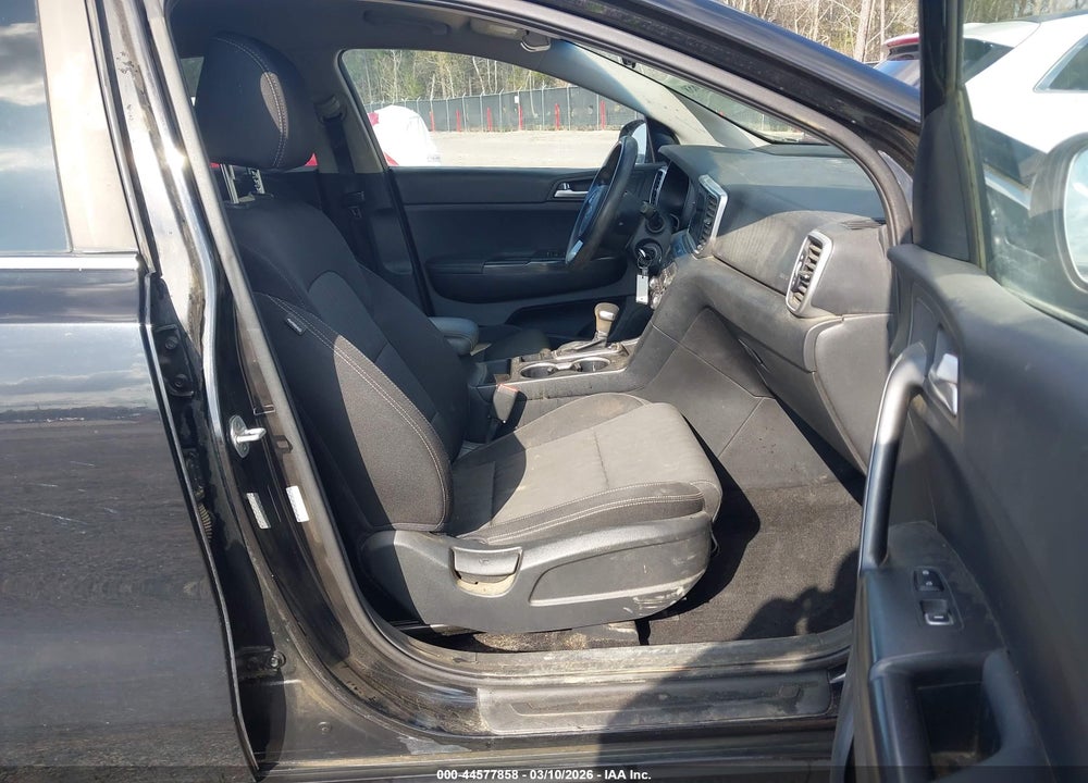 2020 KIA SPORTAGE LX VIN: KNDPMCAC7L7661713