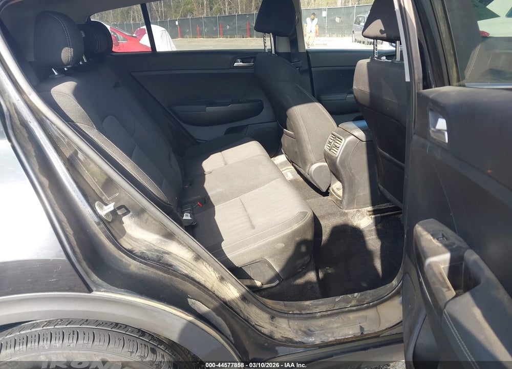 2020 KIA SPORTAGE LX VIN: KNDPMCAC7L7661713