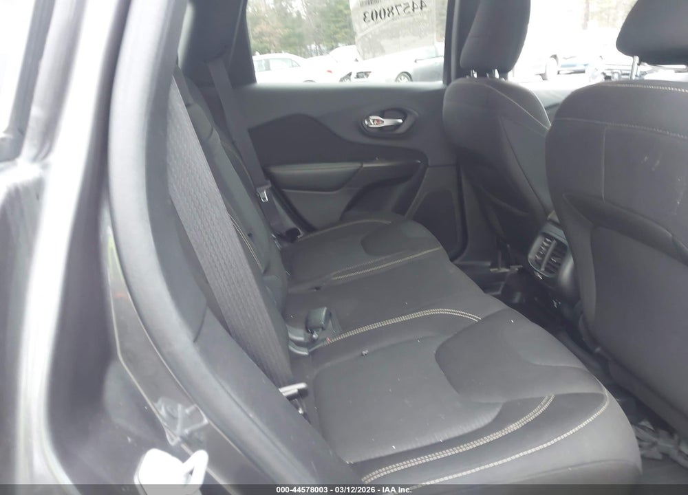 2016 JEEP CHEROKEE LATITUDE VIN: 1C4PJMCS2GW245034