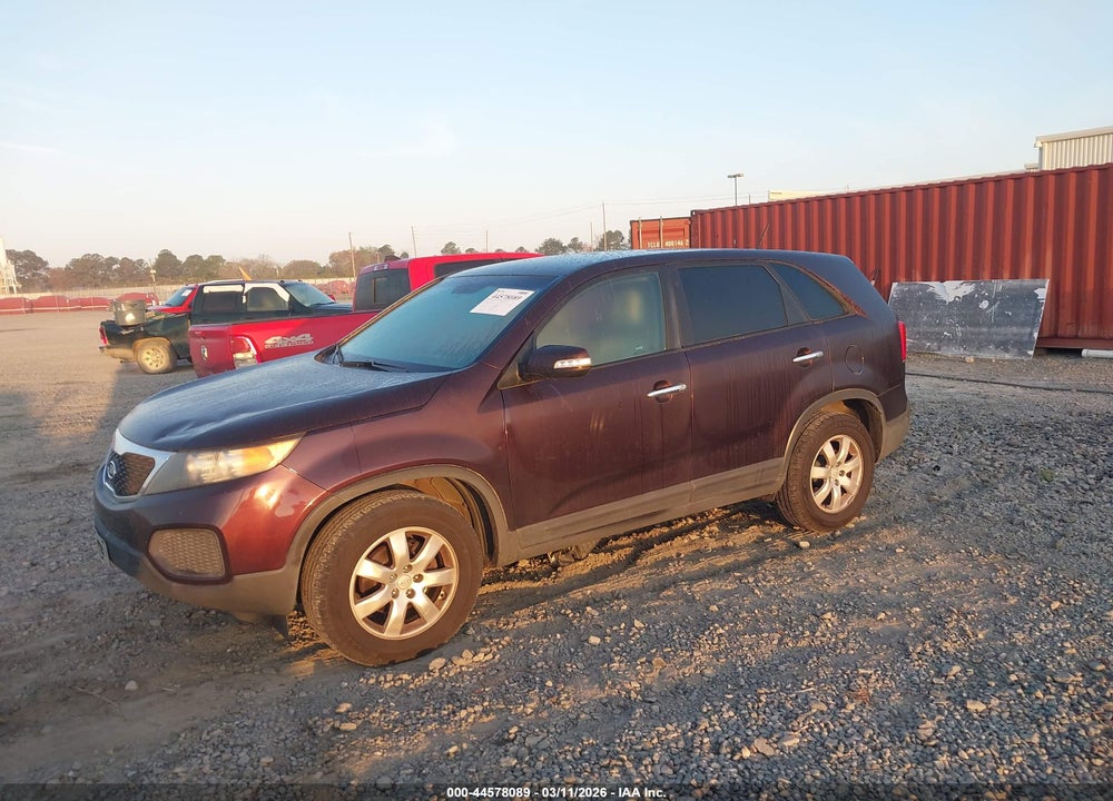 2011 KIA SORENTO LX VIN: 5XYKT3A11BG091432