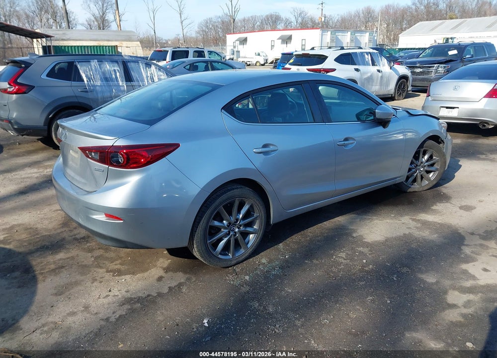 2018 MAZDA 3 TOURING VIN: 3MZBN1V32JM187661